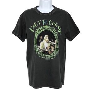 𝅺Urban Outfitters Kurt Cobain MTV Unplugged Graphic T-Shirt NWT